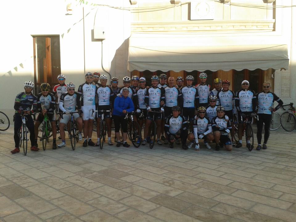 Cicloamatour a Novoli: 1° giro ciclistico Unione dei Comuni del Nord Salento