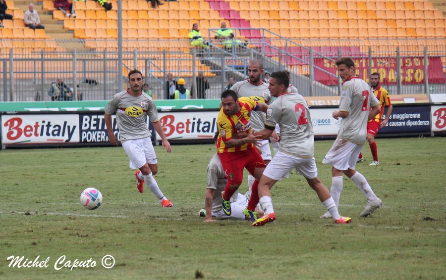 Il Lecce travolto dalla sfortuna pareggia con il Barletta