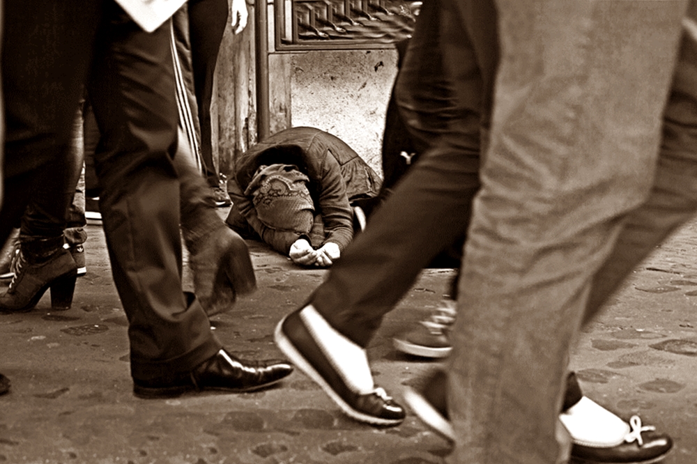 Colpevoli di indifferenza