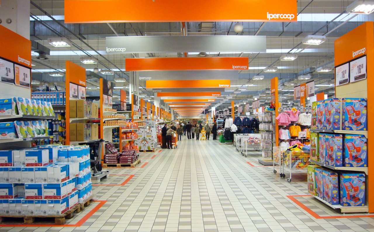 Timore delle forze di opposizione per i lavoratori di Coop Estense