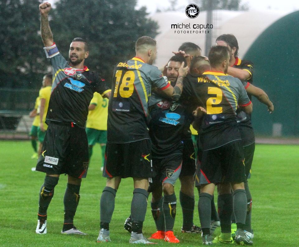 IL LECCE VISTO DA LONTANO- Lecce, si riparte da zero. O quasi