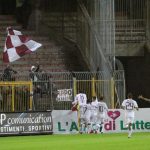 esultanza-reggina-con-tifosi