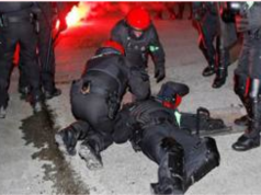 VIDEO- Europa League, poliziotto muore in Spagna