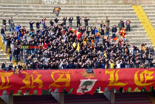 L’urlo della Nord per caricare il Lecce