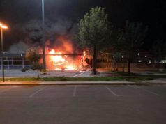 In fiamme i box di Settelacquare