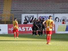 Aria di saluti al “Via del Mare”: basta il gol di Cappelletti, il Padova conquista la Supercoppa highlights Lecce-Padova 0-1