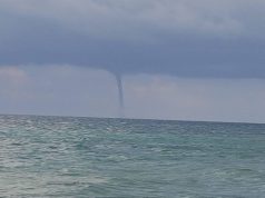 Maltempo/ Tromba marina a San Foca