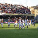 Lecce saluta tifosi a Foggia