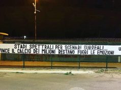 Altro striscione degli Ultrà Lecce contro il calcio moderno