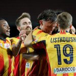 esultanza Lecce dopo rete di Hendersn contro Feralpisalò