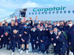 LA FOTO/ Il Lecce vola e il presidente pensa ai tifosi