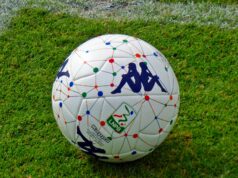 Il Lecce si fa male da solo e rimanda la festa promozione