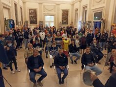 Inaugurata la mostra “Passione Lecce” tra maglie ed emozioni giallorosse