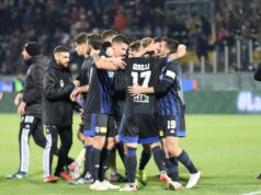 Il Pisa sbanca Monza e aggancia la Cremonese