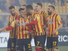 Il Lecce torna primo: sorpassate Pisa e Cremonese