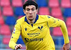 Lecce, intriga Magnani del Verona