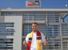 UFFICIALE/ Remi Oudin firma col Lecce