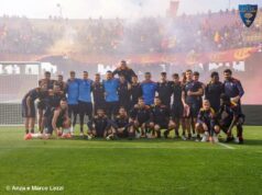 Gli Ultrà all’allenamento danno la carica al Lecce