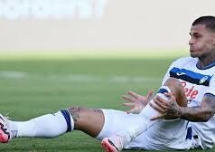 Atalanta, si ferma Scamacca: rottura del crociato anteriore