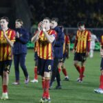 squadra Lecce saluta Curva Nord vs Inter