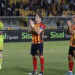 applausi Lecce alla Curva Nord Lecce-Napoli 0-1