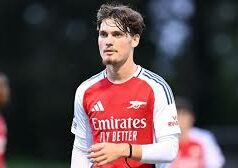 Occhi del Lecce su Rosiak, centrocampista svincolato in uscita dall’Arsenal