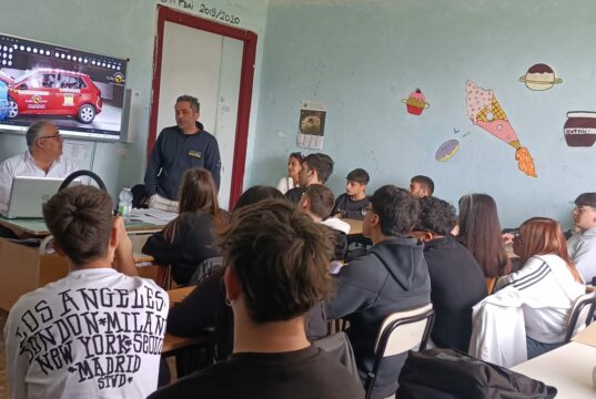 Guida sicura e consapevole, studenti in pista con “Movidamente”