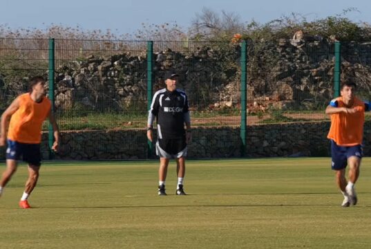 Esercitazioni tattiche e partitella in famiglia per il Lecce